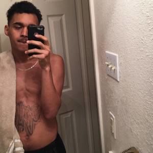 Meet your Posher, Jonathan